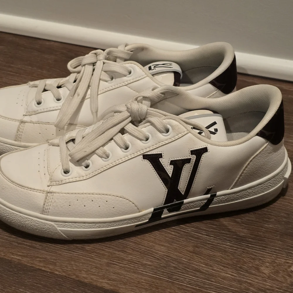 Louis vuitton Charlie shoes size 38.5